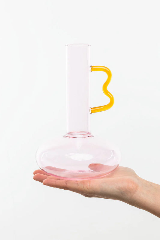 Bunte Vase RAINBOW aus langlebigem Borosilikatglas von Tranquillo, minimalistisch gestaltet, mit farbigen Akzenten.