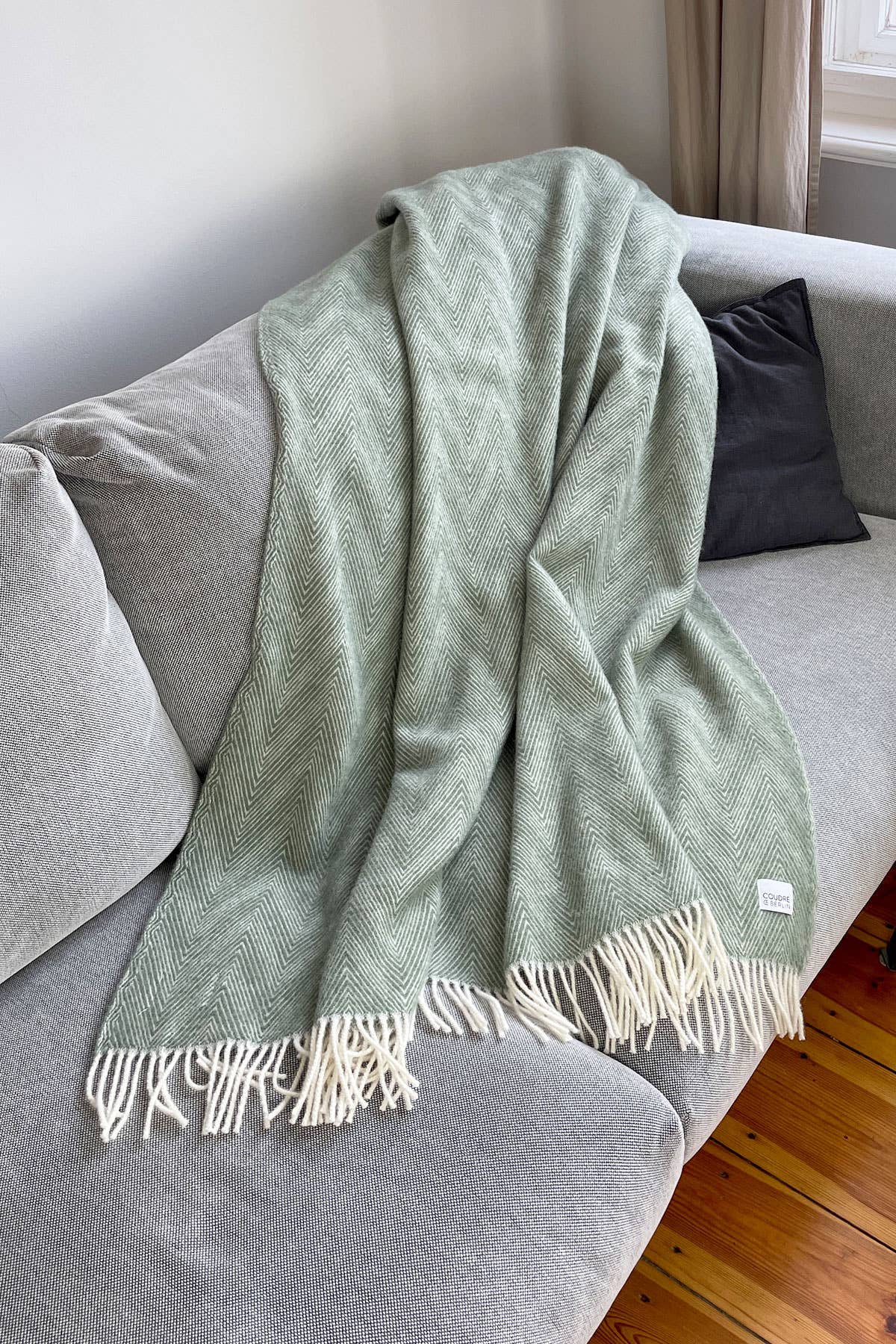 Wool blanket / cuddly blanket in herringbone pattern - Aloe green - new wool