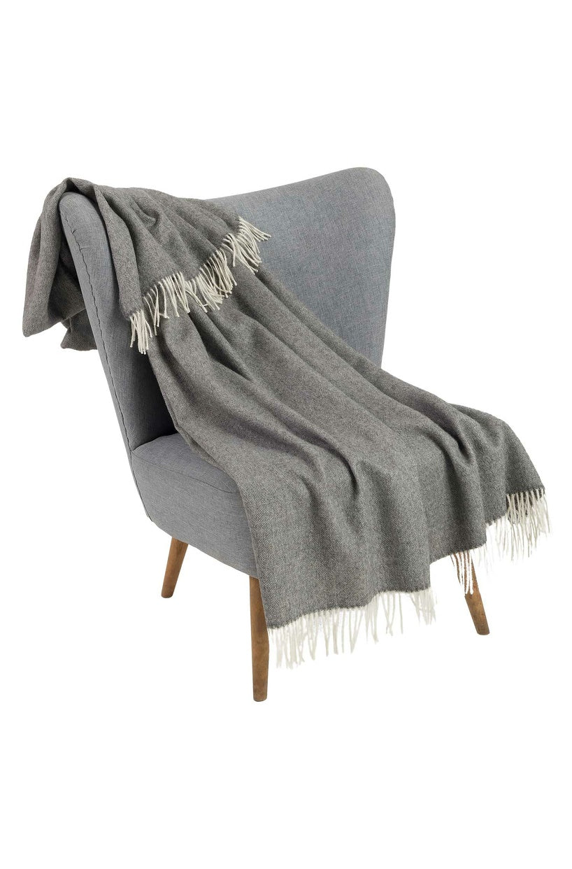 Apu Kuntur - Alpaka Decke - Fischgrat - 100% Baby-Alpaka - Verdancia - grau 2