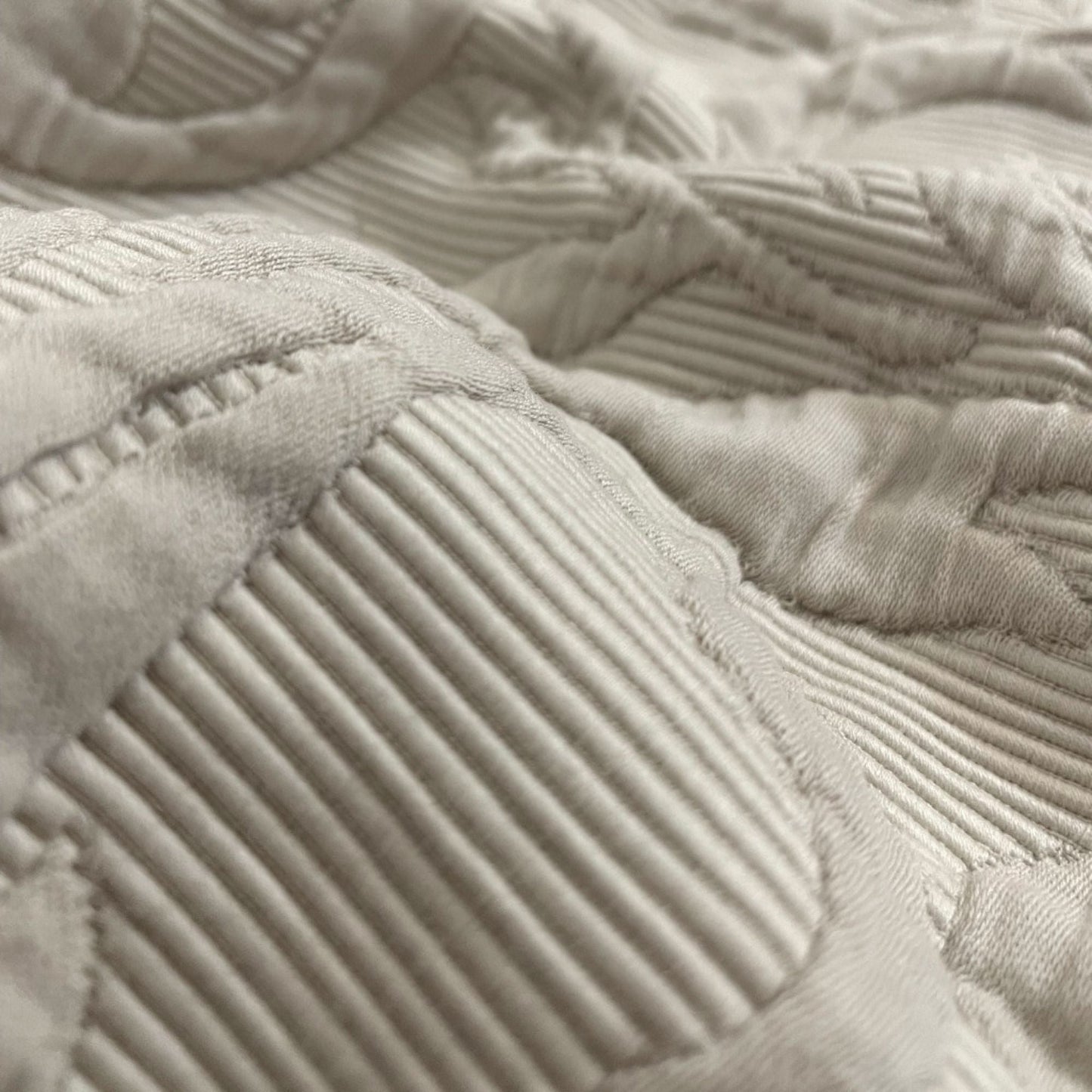 Finole Grand-Jasmin Matelassé Tagesdecke aus Giza 86 Baumwolle – 240 × 260 cm
