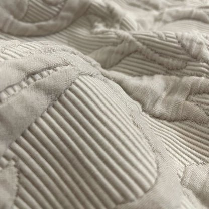 Finole Grand-Jasmin Matelassé Tagesdecke aus Giza 86 Baumwolle – 240 × 260 cm