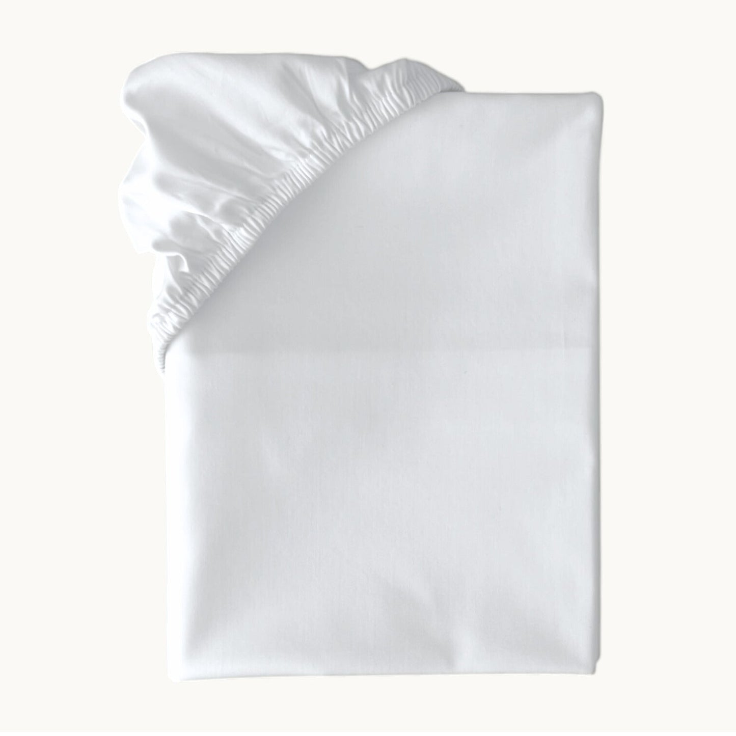 Feines Satin Spannbettlaken von Finole aus 100% ägyptischer Baumwolle, seidig glatt, atmungsaktiv und luxuriös.