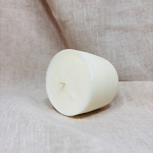 Verdancia Soja Duftkerze Refill für Kerzenglas, zeigt den Duftkerzen-Refill in einer schlichten Verpackung.