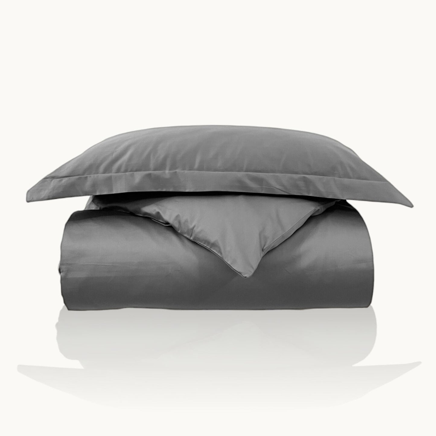 Seidene satin Bettwäsche von Finole aus 100% ägyptischer Baumwolle, glänzend und weich, mit eleganten Falten.