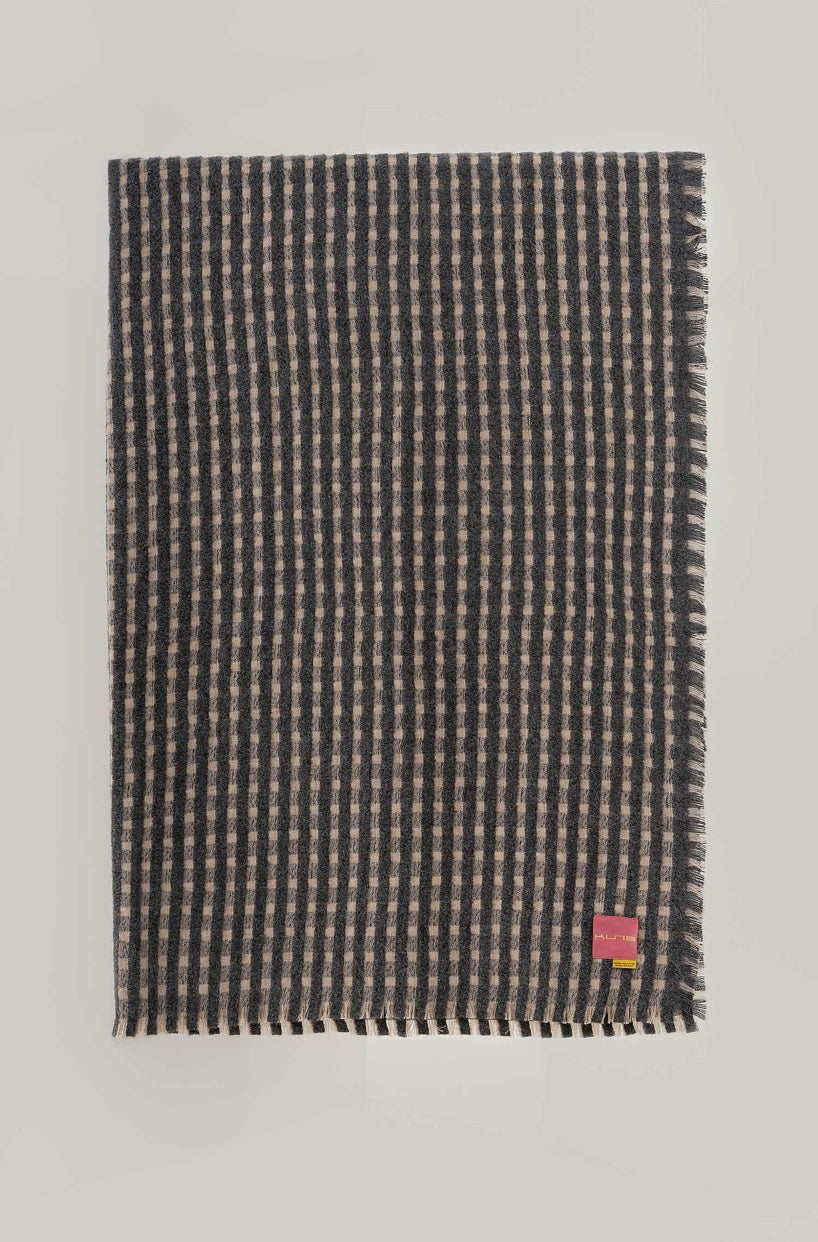 KUNA - Y05 Decke – Premium aus Baby-Alpaka & Seide - Verdancia - Apu Kuntur 1