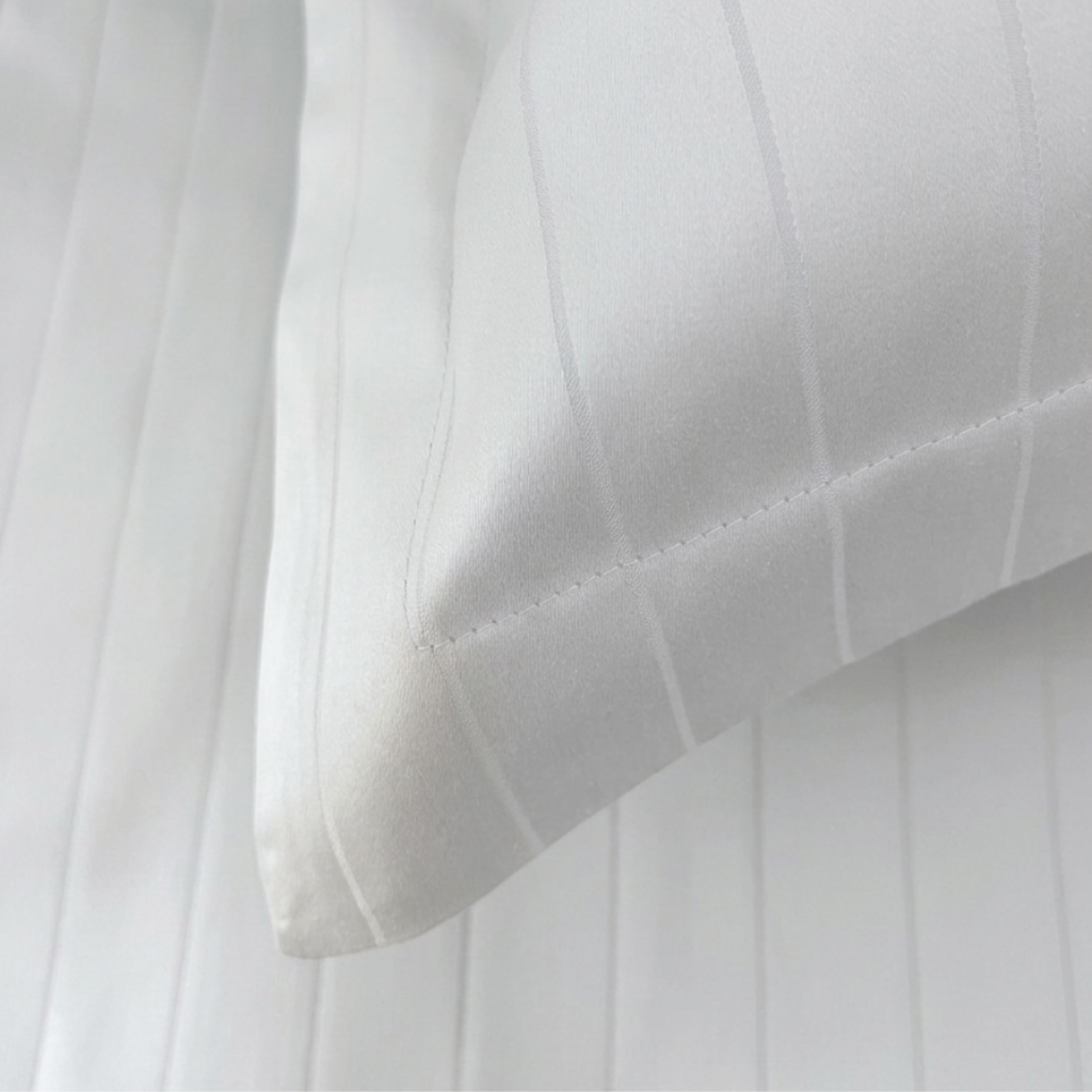 Finole Pinstripes Jacquard Kissenbezug aus 100% ägyptischer Baumwolle, seidig glatt, ganzjährig komfortabel, 500TC.