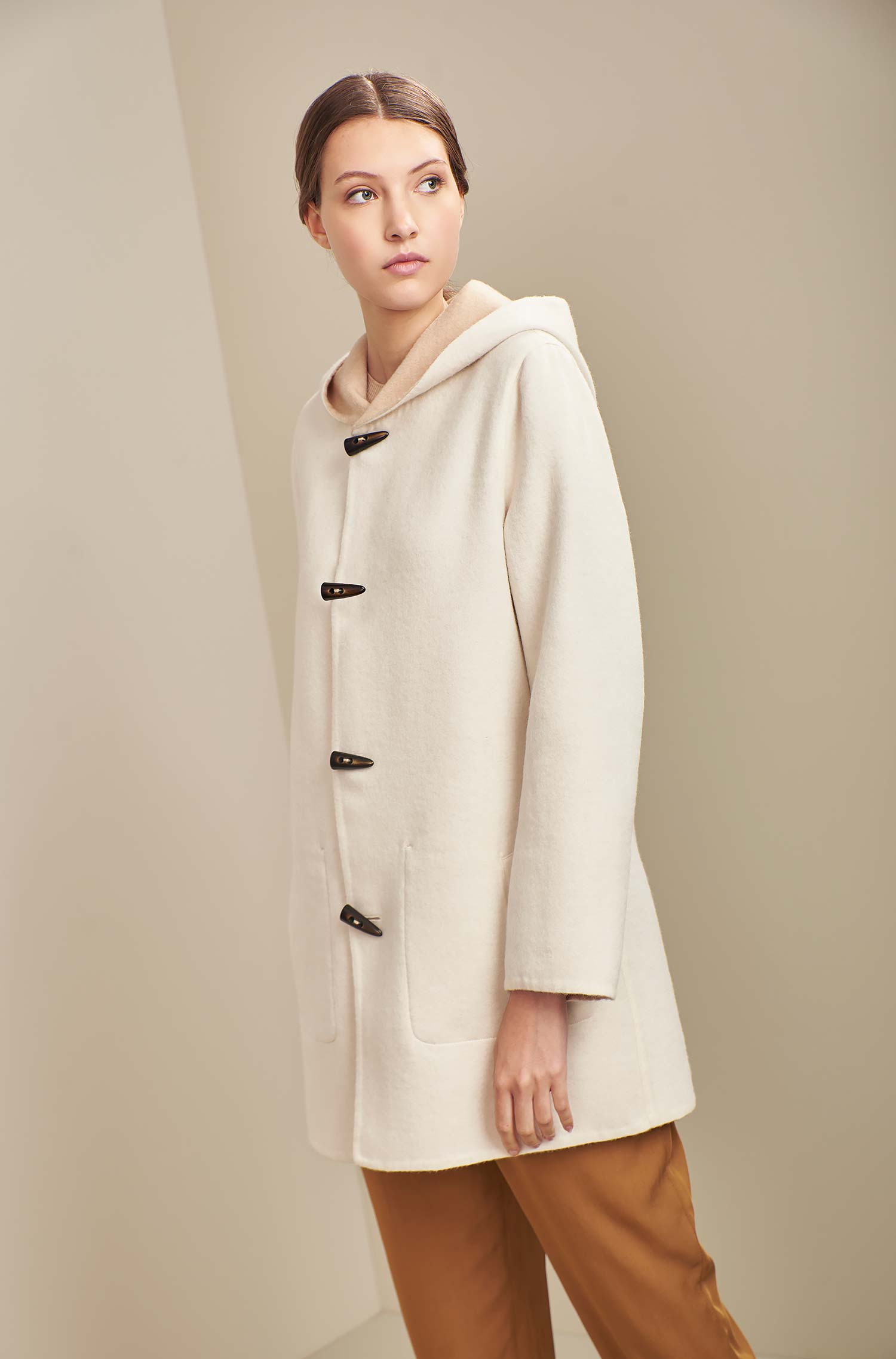 KUNA - Alpaka Wende-Mantel ANASTASIA – Zwei Mäntel in Einem - Verdancia