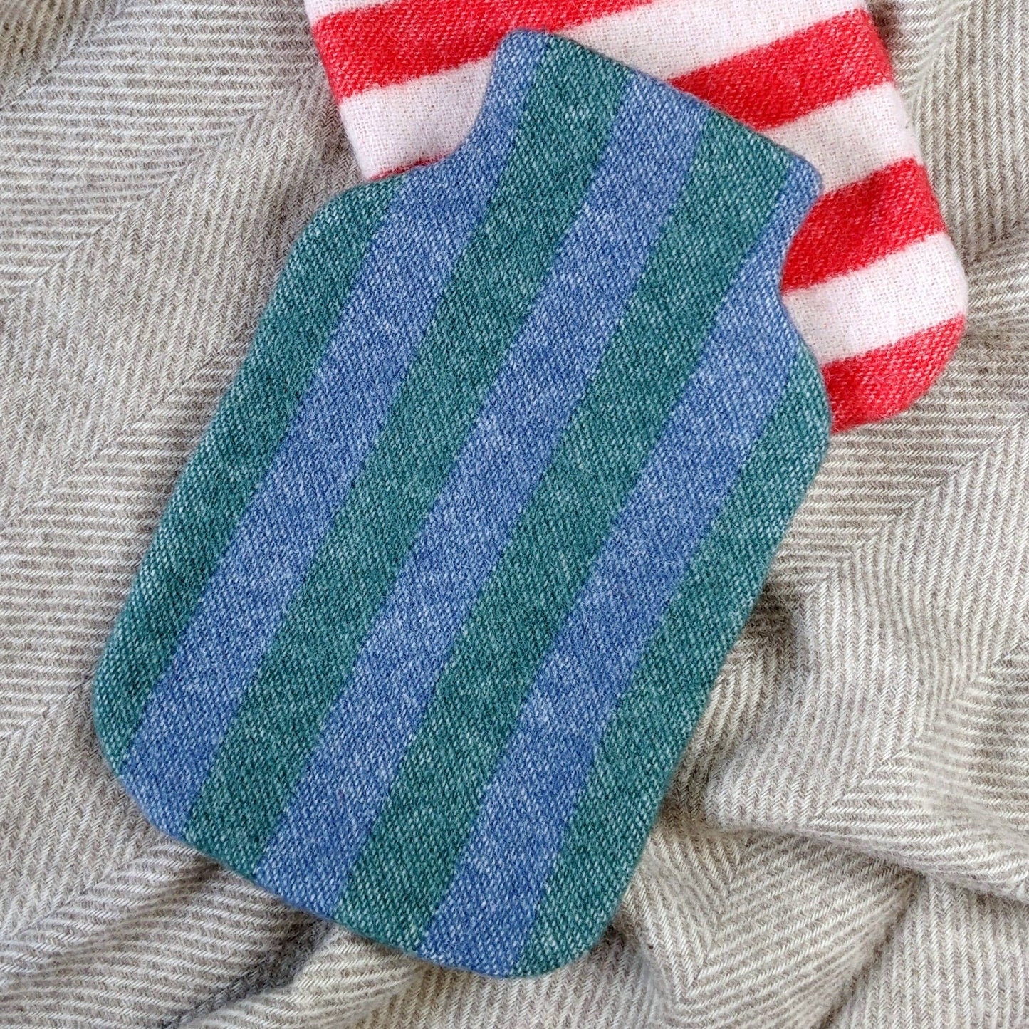 Coudre Berlin - Wärmflasche - STRIPES greenstone / denim - Verdancia