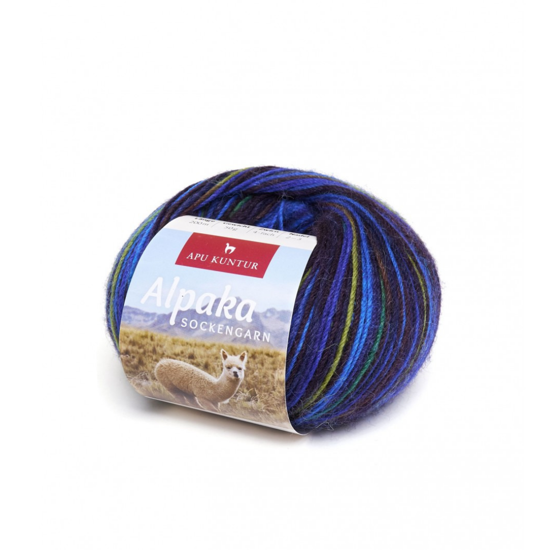 Apu Kuntur Alpaka Sockengarn in naturfarben mit feiner Struktur, ideal für warme, hochwertige Strickwaren.