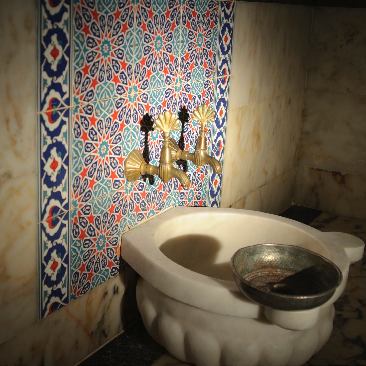 Nava Berlin - HAMMAM Kerze – 100 % Bio-Sojawachs, Signature Spa-Duft - Verdancia