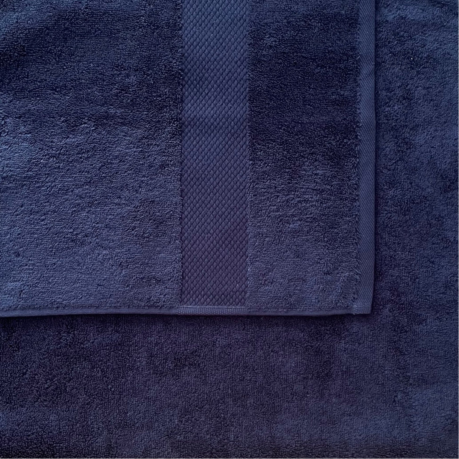 Luxuriöse Finole Handtücher aus 100% ägyptischer Baumwolle, flauschig, saugfähig und weich, mit 700 GSM.