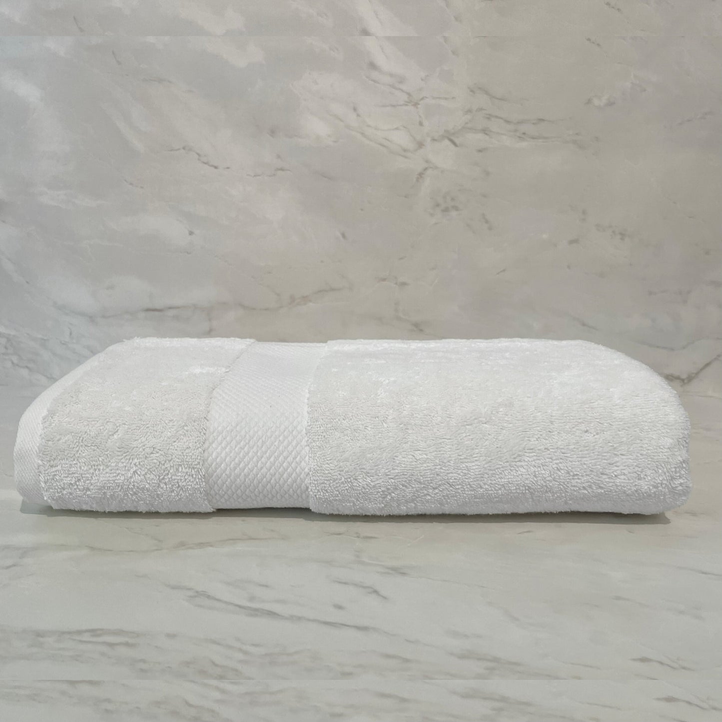 Weiche, flauschige Finole Handtücher aus 100% ägyptischer Baumwolle, saugfähig und luxuriös weich, in natürlicher Textur.
