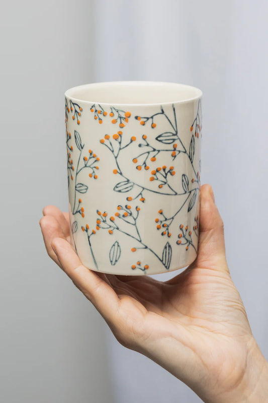 Handgestempelter Zahnbürstenhalter ROMANTIC aus Steinzeug mit floralen Mustern, von Tranquillo, für stilvolle Badezimmeraufbewahrung.